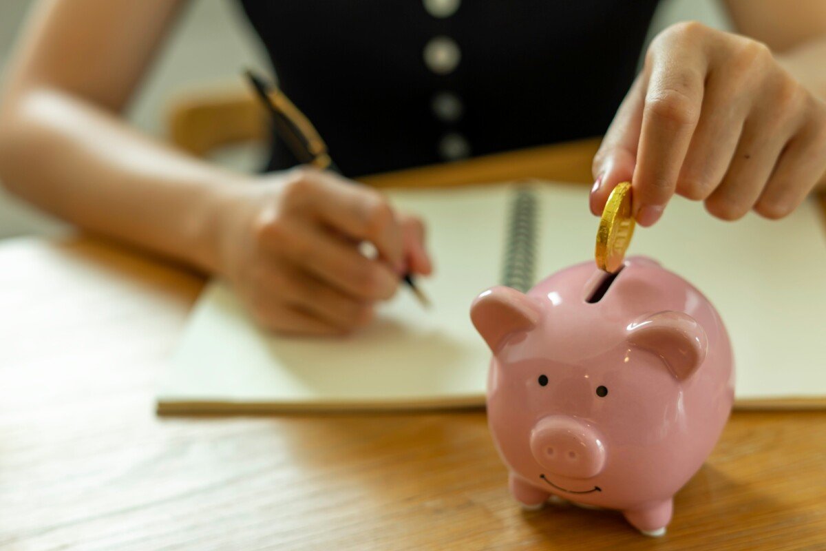 How Can I Save Money On A Low Income