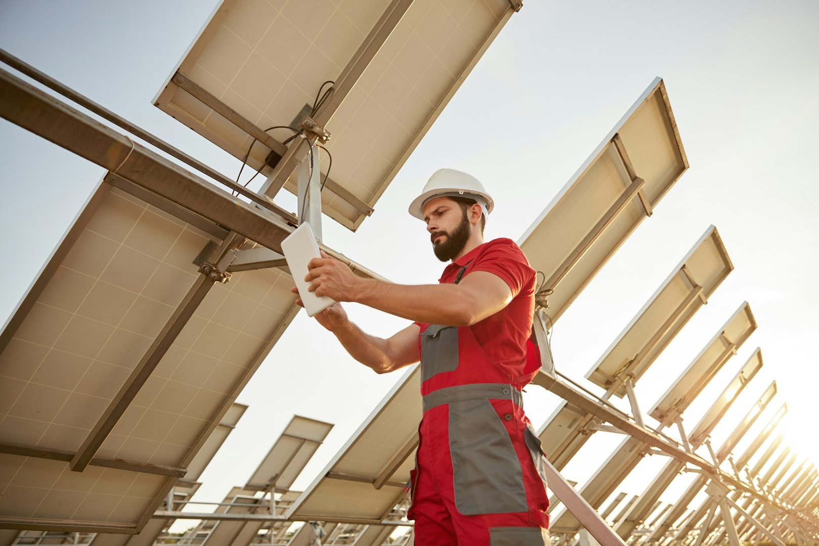 Solar Battery Storage Working