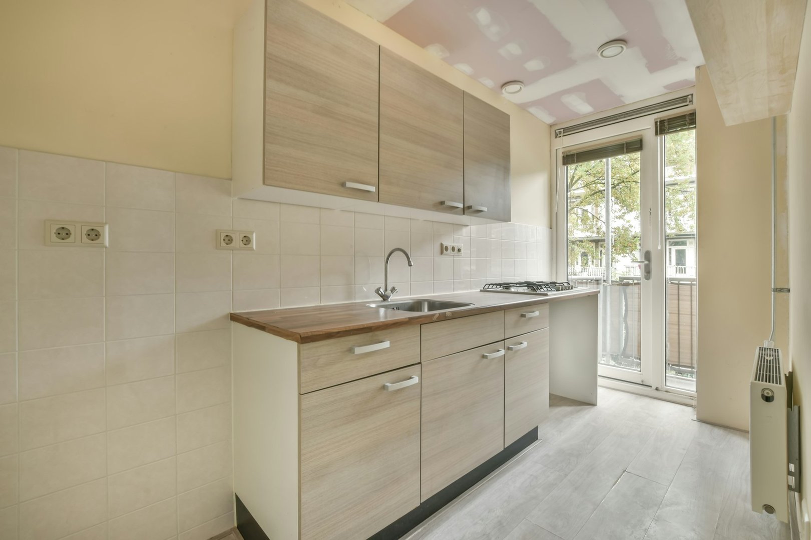 Carpentry Contractors for Kitchen Renovation