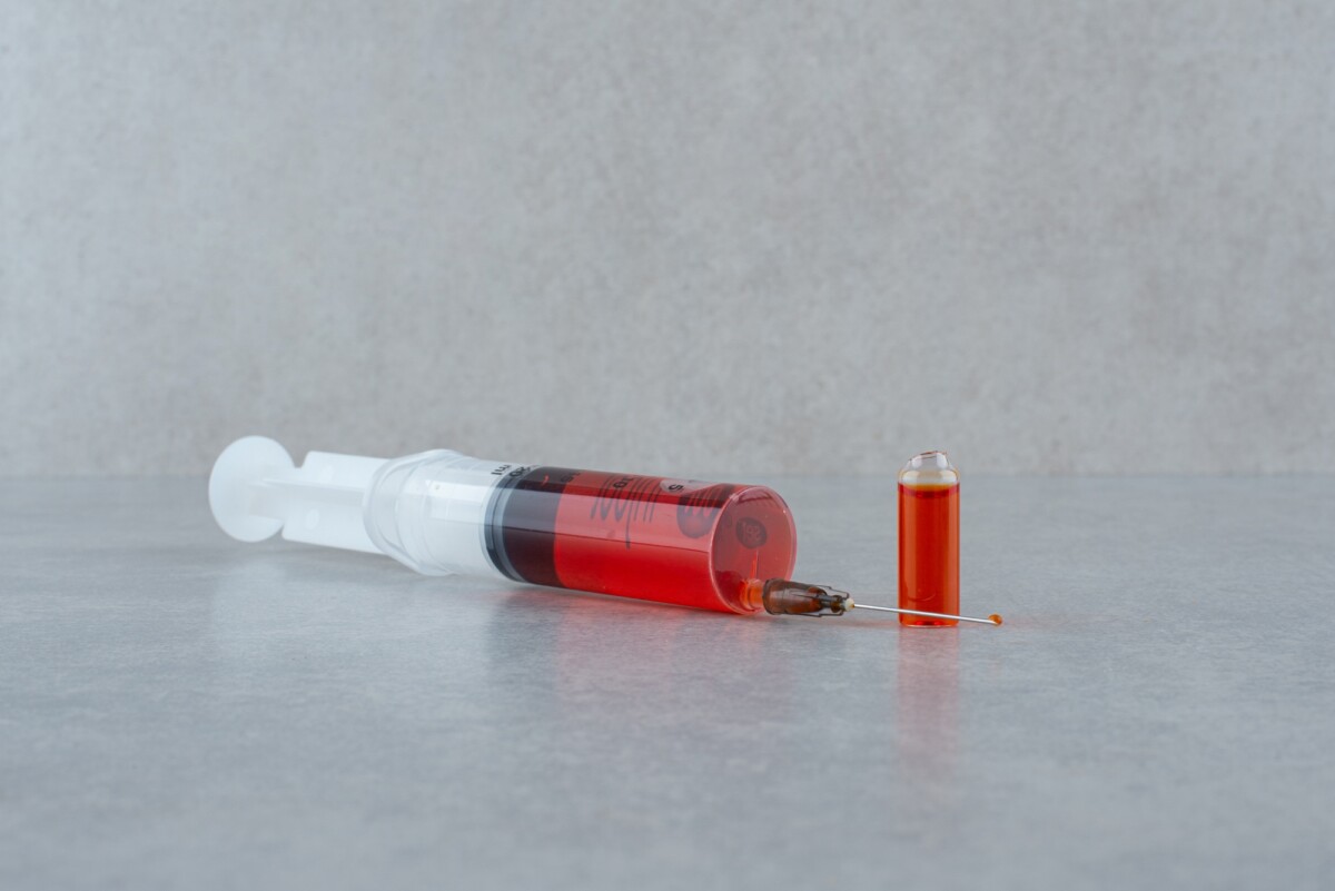 Is Tylenol a Blood Thinner? Learn the Key Difference from Aspirin