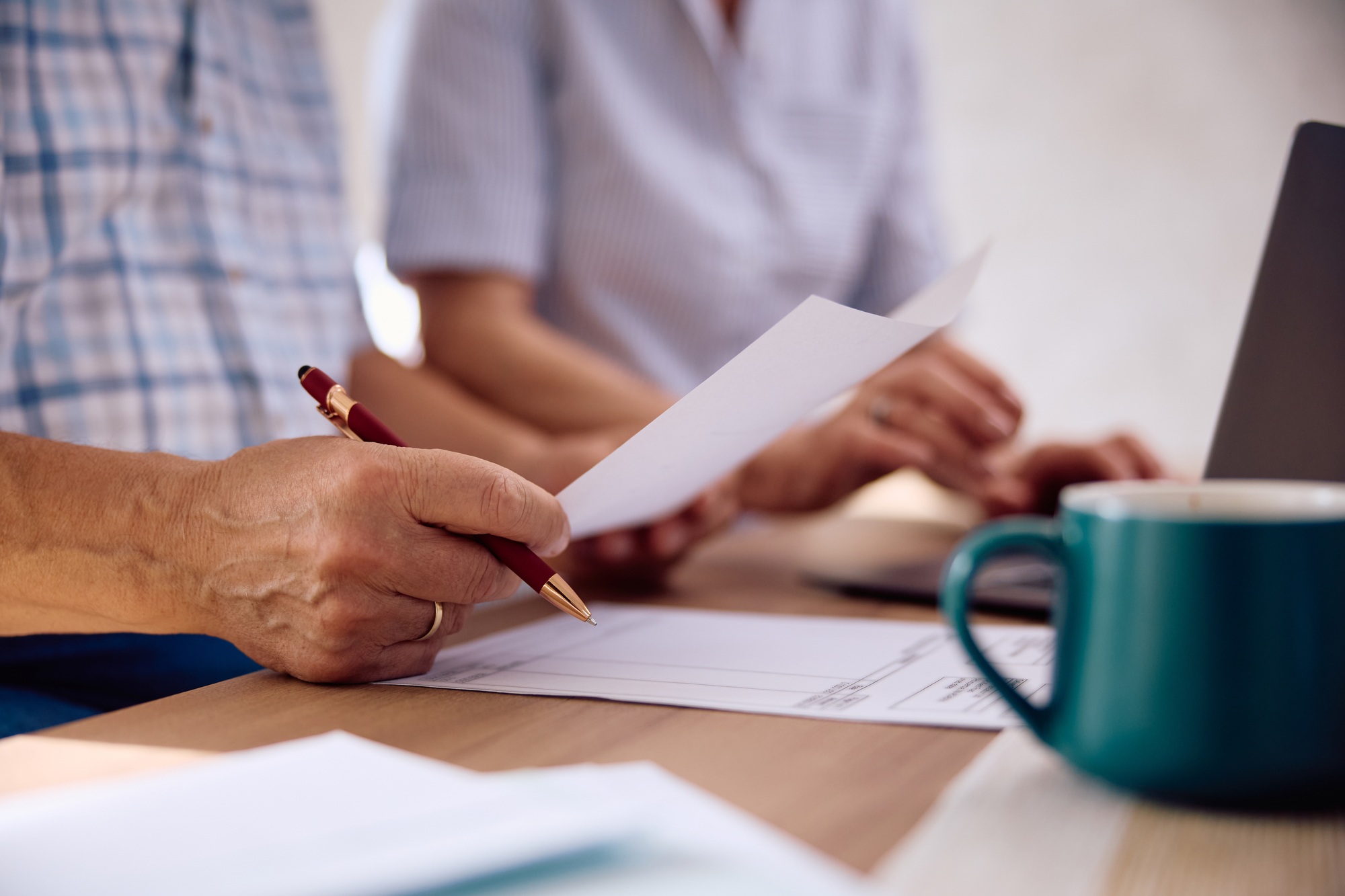 What Is a Commercial Health Insurance Plan? Understanding Its Functionality and Benefits