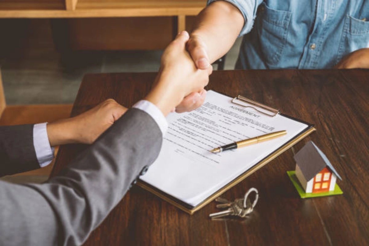 divorce lawyer consultation