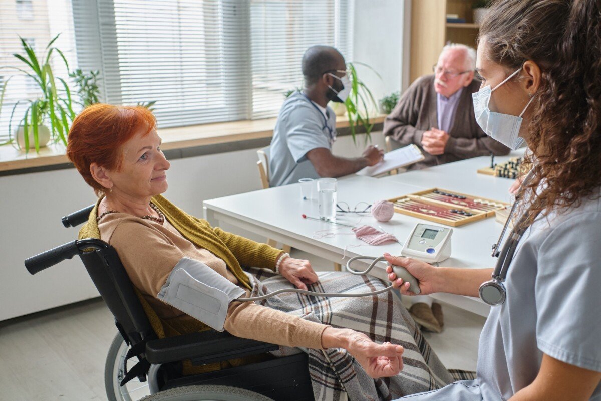 will medicare pay for nursing home
