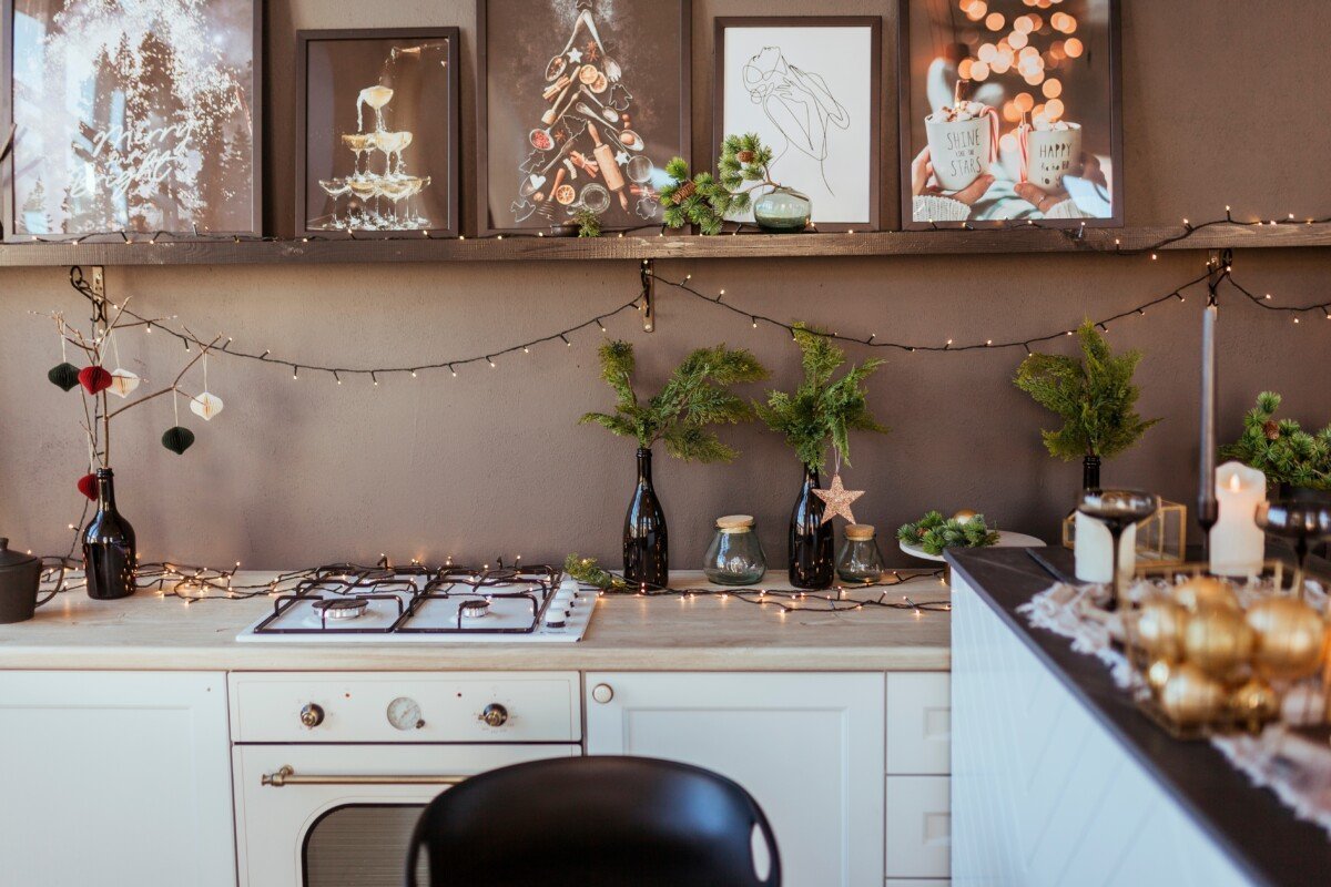 Explore Creative Kitchen Decor Ideas to Add Style and Warmth to Your Home and learn how to transform your kitchen into an…